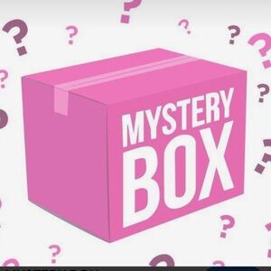 Mystery Box with SIX (6) A New Day Women’s Tees/Tanks